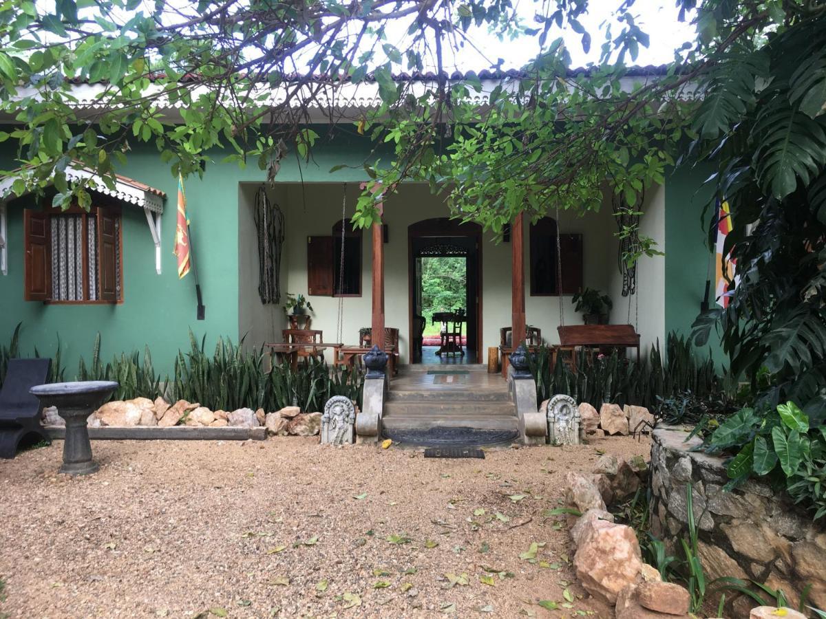 Owls Nest Hotel Удавалаве Екстериор снимка
